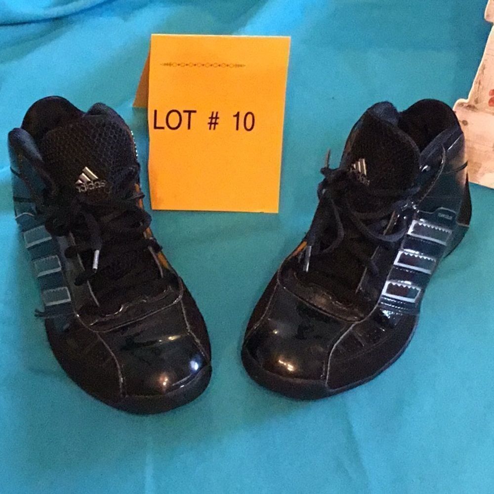 Unisex ADIDAS lightweight sneakers in size 4 1/2 - Picture 2 of 8